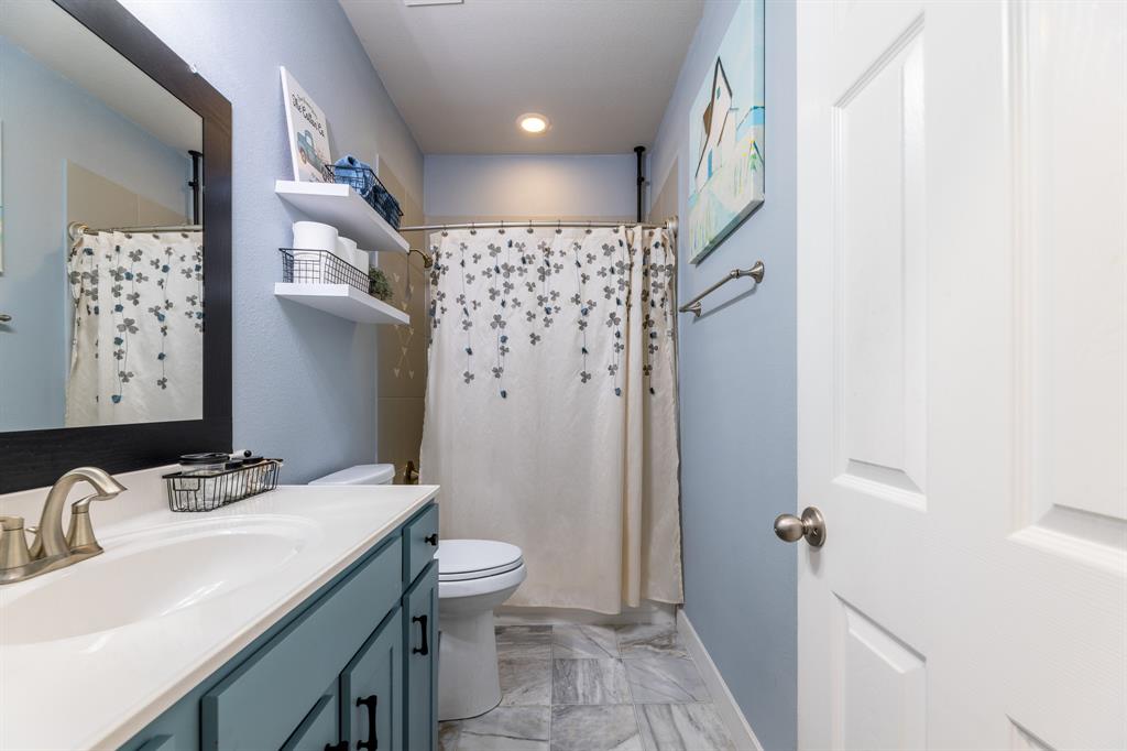 8806 Explorer Drive, Texas City, Texas image 26