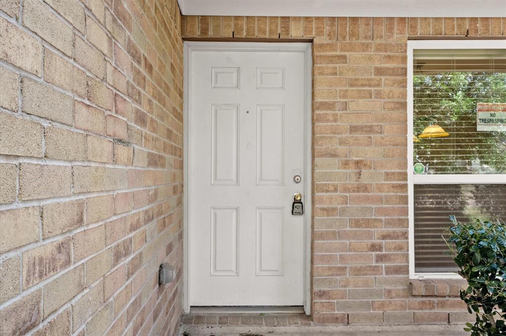 8018 Oregano Drive, Baytown, Texas image 3