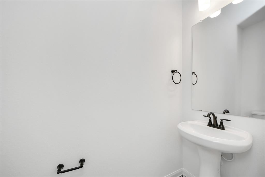 24834 Harrow Meadow Drive, Katy, Texas image 11
