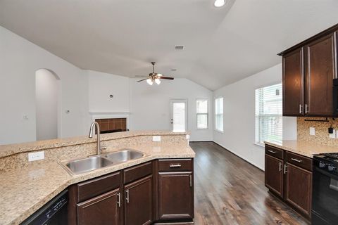 Single Family Residence in Houston TX 6502 Brimridge Lane 14.jpg