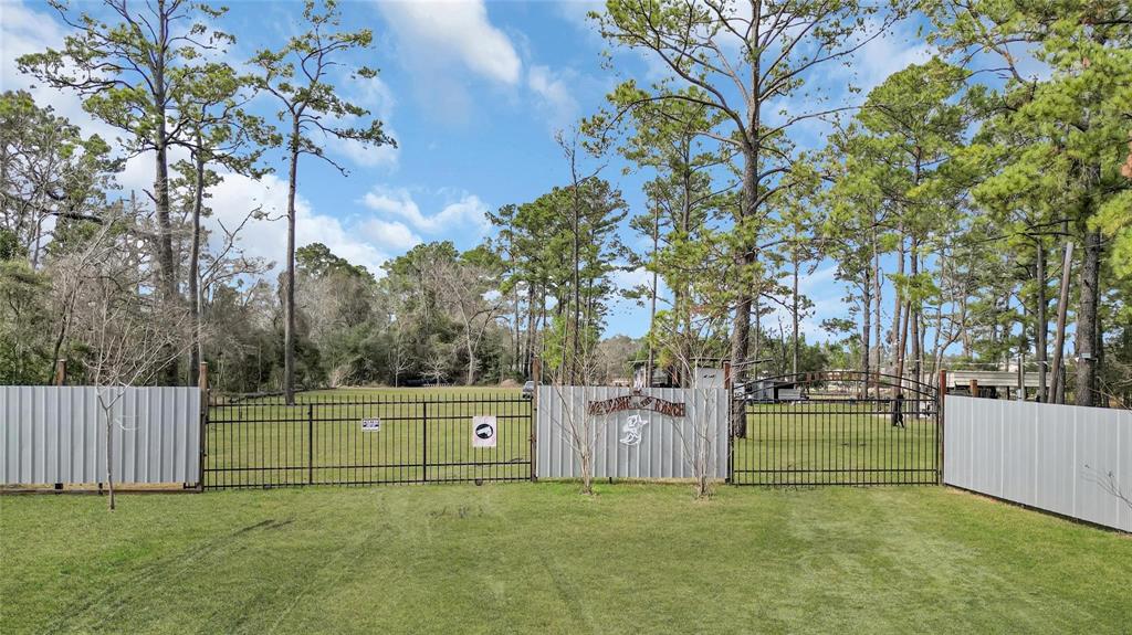 15015 Garrett Road, Houston, Texas image 1