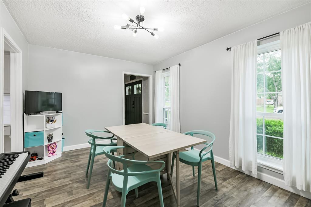 19614 Hurst Wood Drive, Humble, Texas image 11
