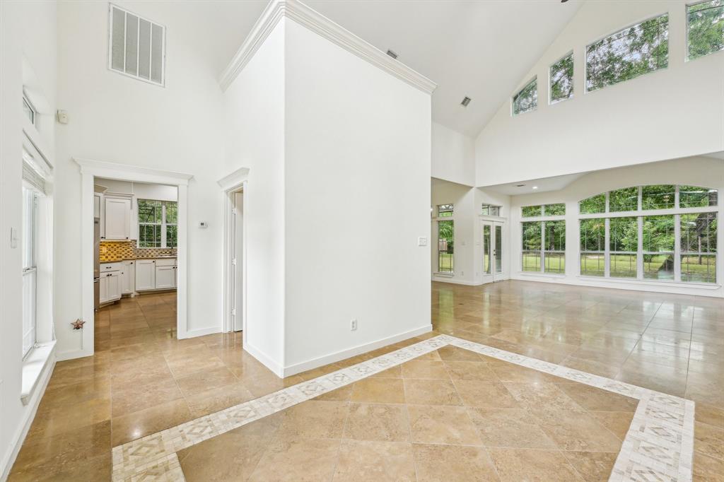12061 Oak Forest Lane, Conroe, Texas image 13