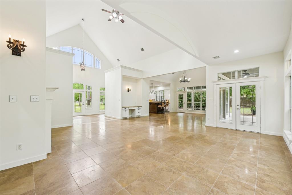 12061 Oak Forest Lane, Conroe, Texas image 9