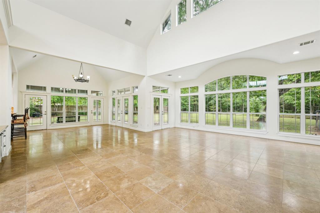 12061 Oak Forest Lane, Conroe, Texas image 10