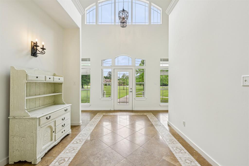 12061 Oak Forest Lane, Conroe, Texas image 6