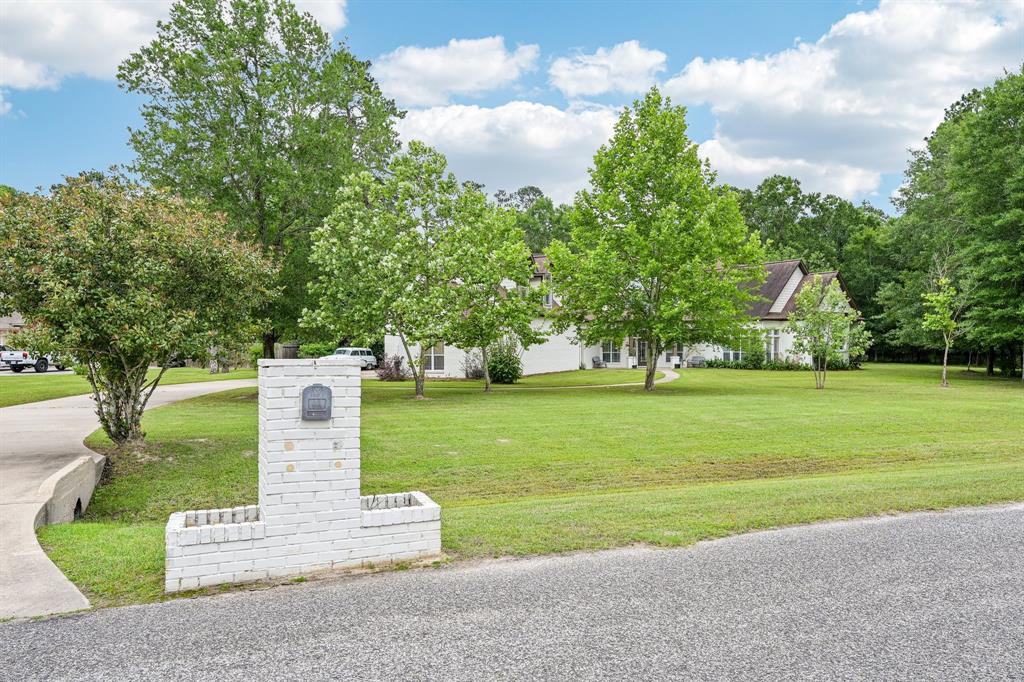 12061 Oak Forest Lane, Conroe, Texas image 3
