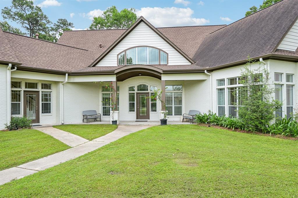 12061 Oak Forest Lane, Conroe, Texas image 1
