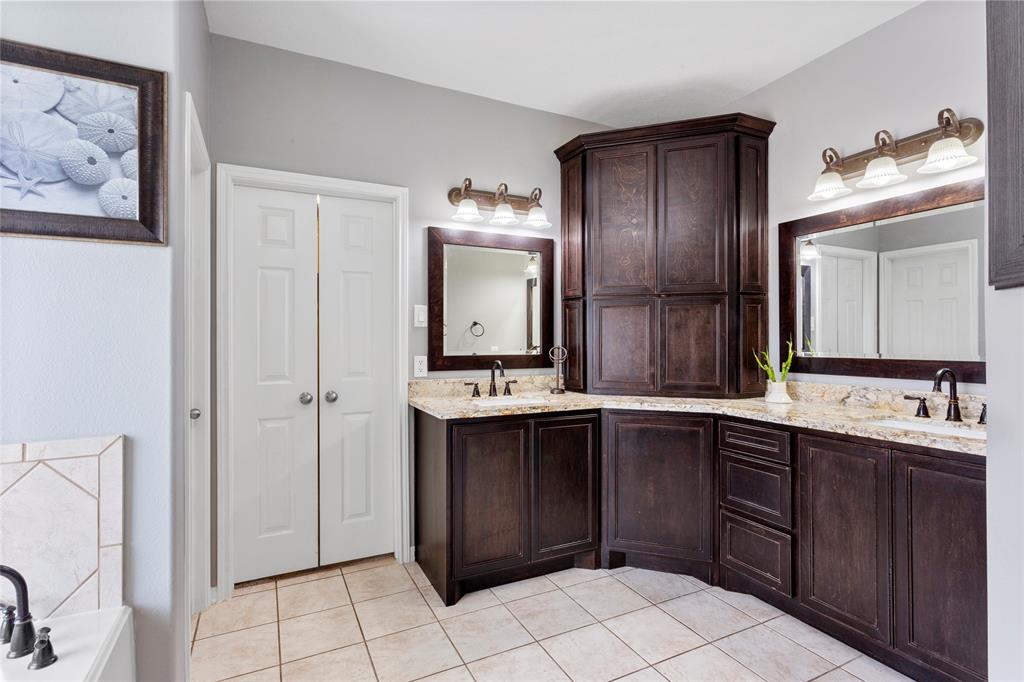 7410 Norwood Point Court, Richmond, Texas image 12