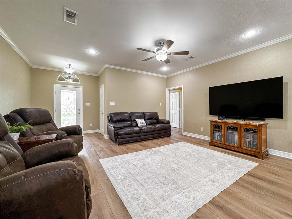 15229 Cedar Street, Santa Fe, Texas image 3