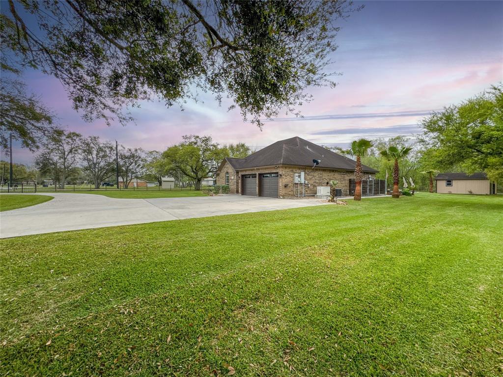 15229 Cedar Street, Santa Fe, Texas image 36