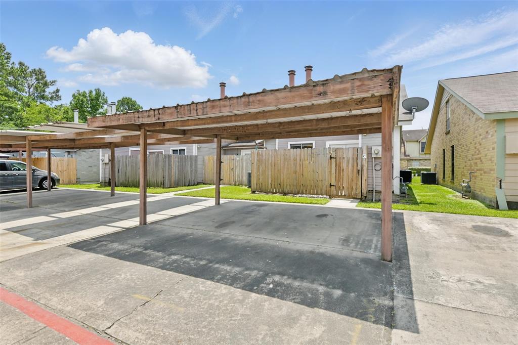 2079 Country Village Boulevard #C, Humble, Texas image 22