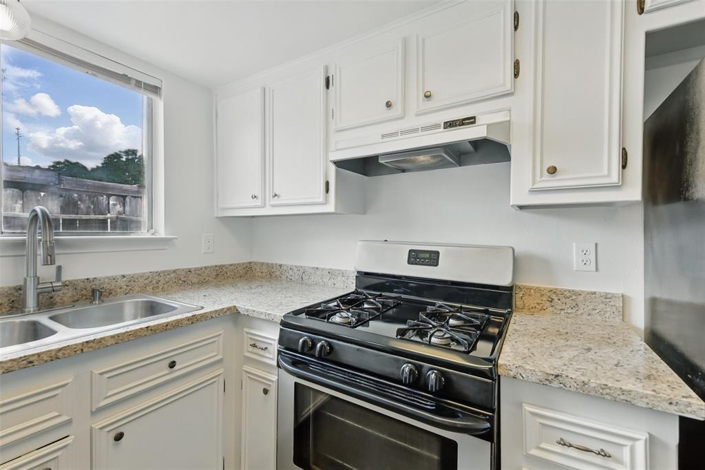 2079 Country Village Boulevard #C, Humble, Texas image 6