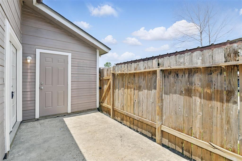 2079 Country Village Boulevard #C, Humble, Texas image 24