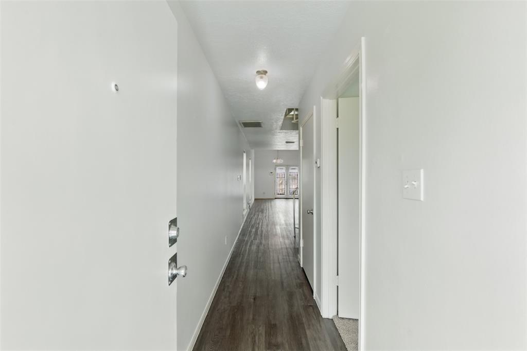 2079 Country Village Boulevard #C, Humble, Texas image 17
