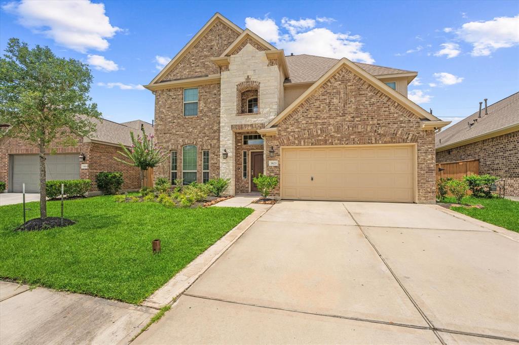 3823 Fleetwood Falls Lane