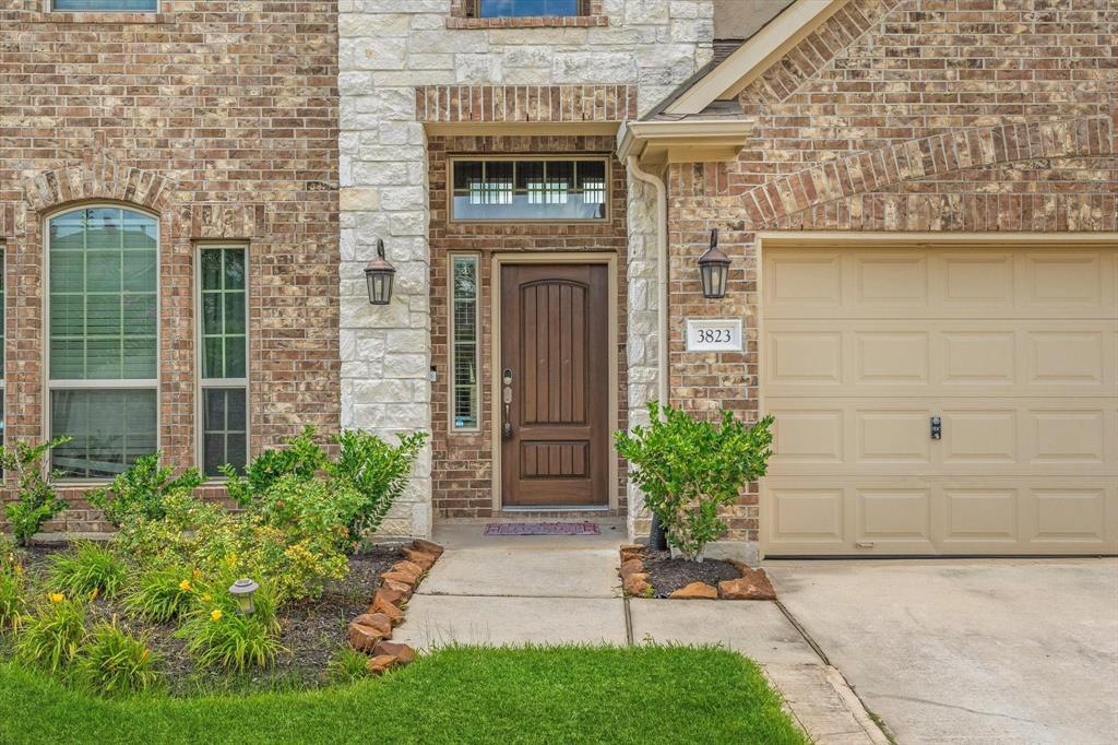 3823 Fleetwood Falls Lane