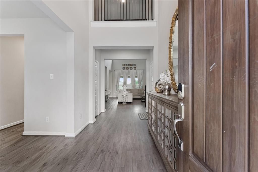 3823 Fleetwood Falls Lane