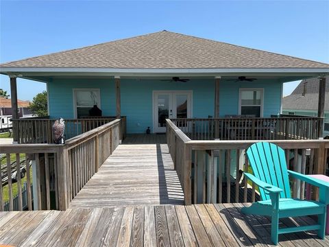 A home in Bayou Vista