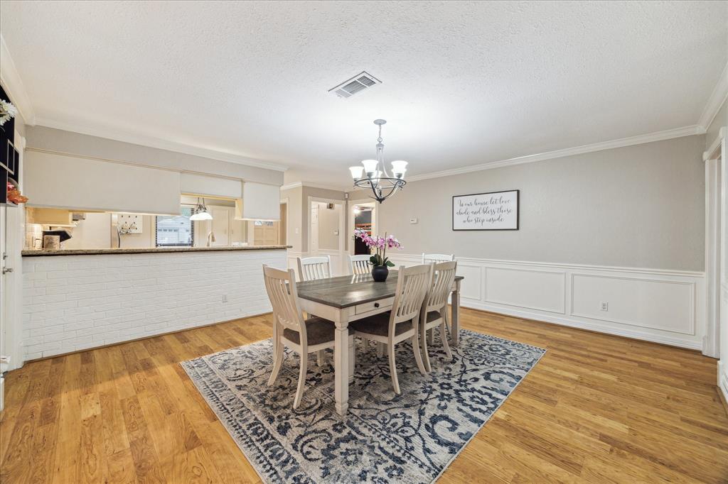 5911 Hewitt Drive, Houston, Texas image 4