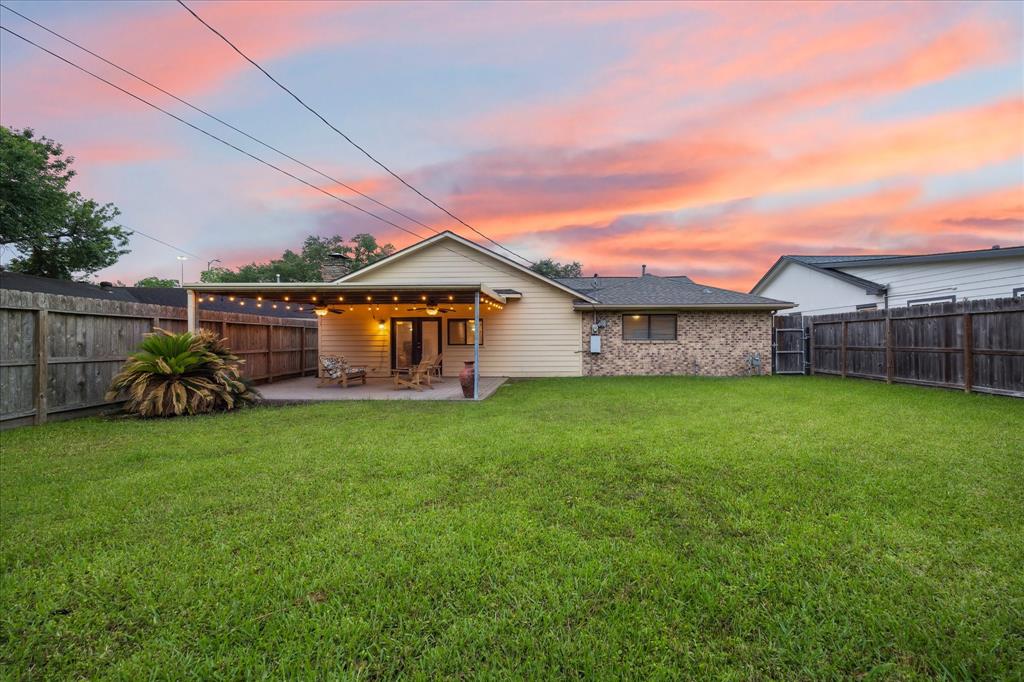 5911 Hewitt Drive, Houston, Texas image 26