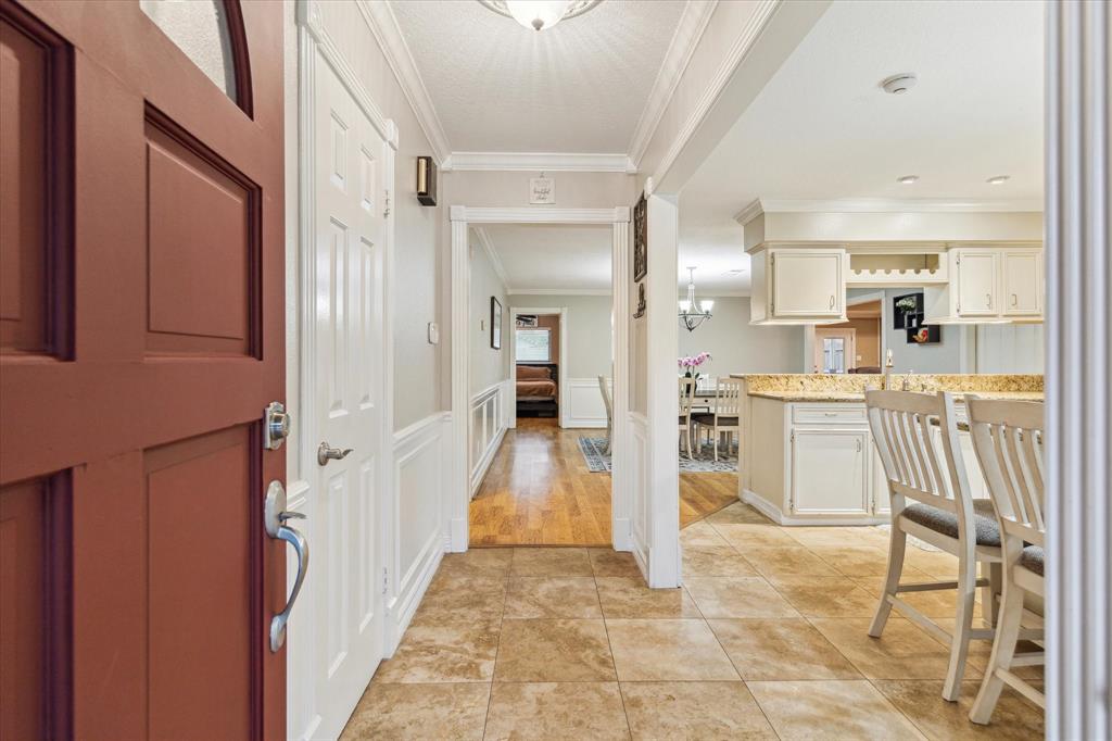 5911 Hewitt Drive, Houston, Texas image 3