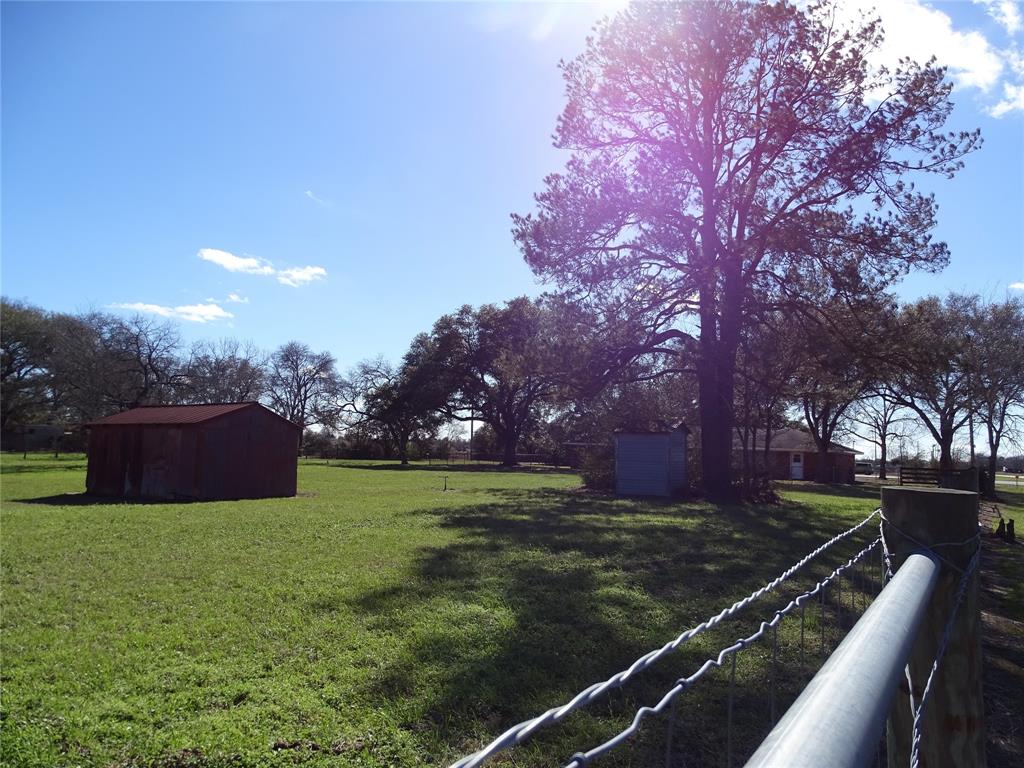 2464 Fm 1094 Road, Sealy, Texas image 12