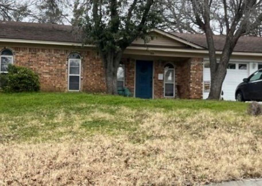1802 Windlea Drive, Euless, Texas image 3