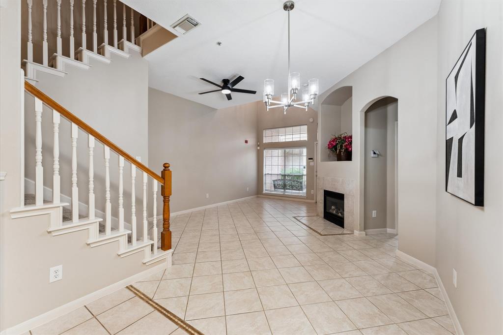 2710 Grants Lake Boulevard D5