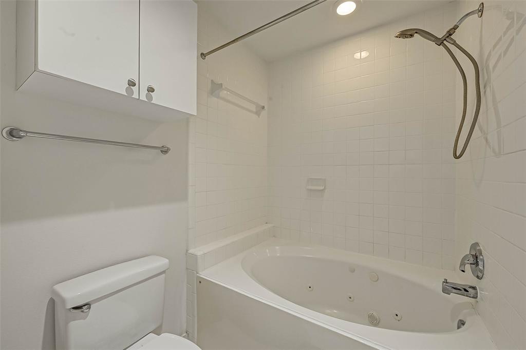 Houston, Texas 77004, United States, 2 Bedrooms Bedrooms, ,2 BathroomsBathrooms,Residential,Pending,188740