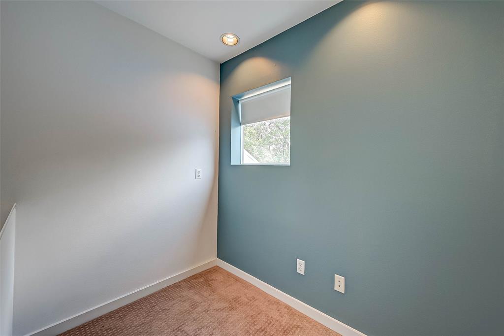 Houston, Texas 77004, United States, 2 Bedrooms Bedrooms, ,2 BathroomsBathrooms,Residential,Pending,188740