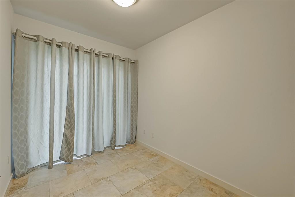 Houston, Texas 77004, United States, 2 Bedrooms Bedrooms, ,2 BathroomsBathrooms,Residential,Pending,188740