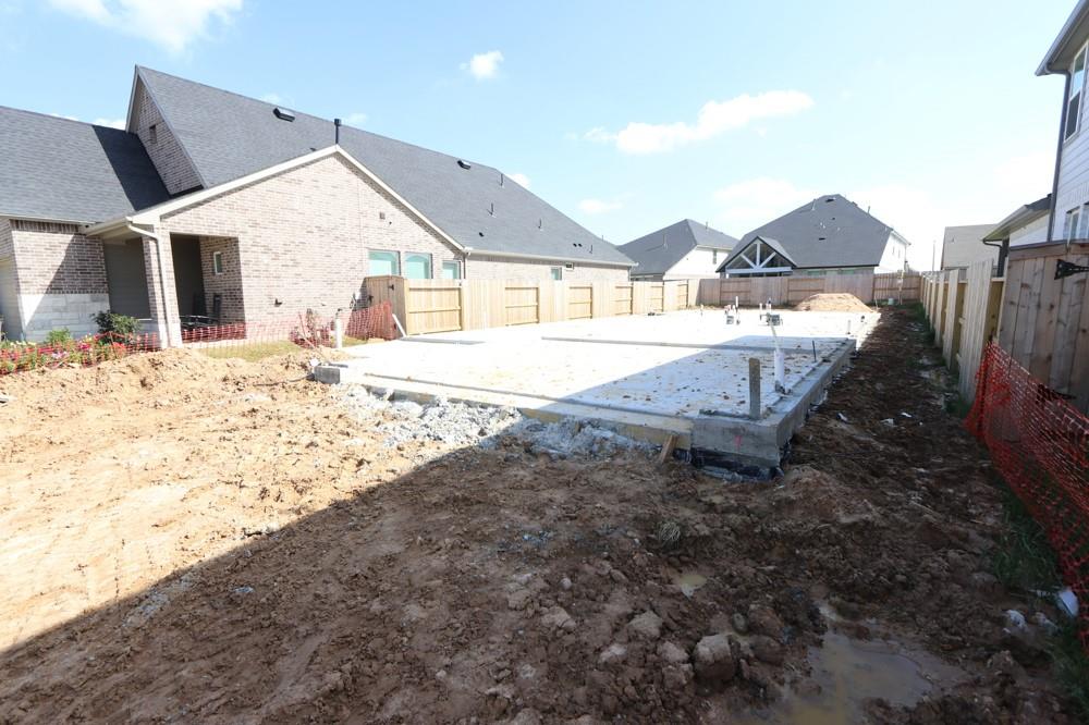 27107 Cutleaf Daisy Court, Hockley, Texas image 6