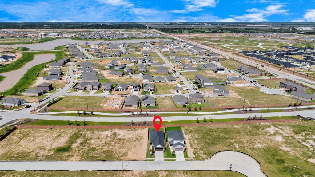5839 Majestic Sky Drive, Katy, Texas image 3