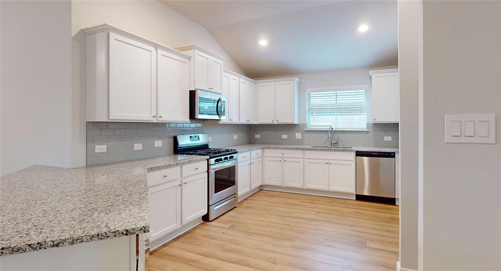 19934 Sienna Green Drive, Hockley, Texas image 3