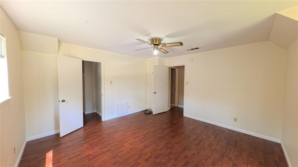 8210 Hollyleaf Drive, Spring, Texas image 22