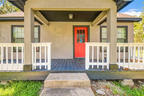 A home in Clute