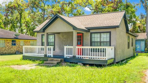 A home in Clute