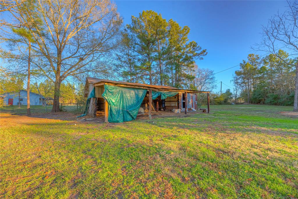 1011 Upper Leggett Road, Leggett, Texas image 21