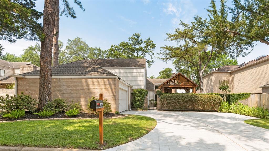 15726 Steamboat Lane