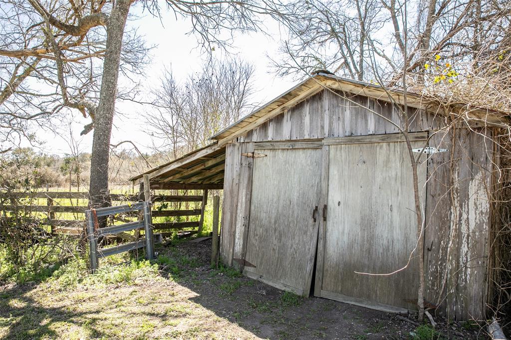 400 S Railroad Street, Burton, Texas image 5