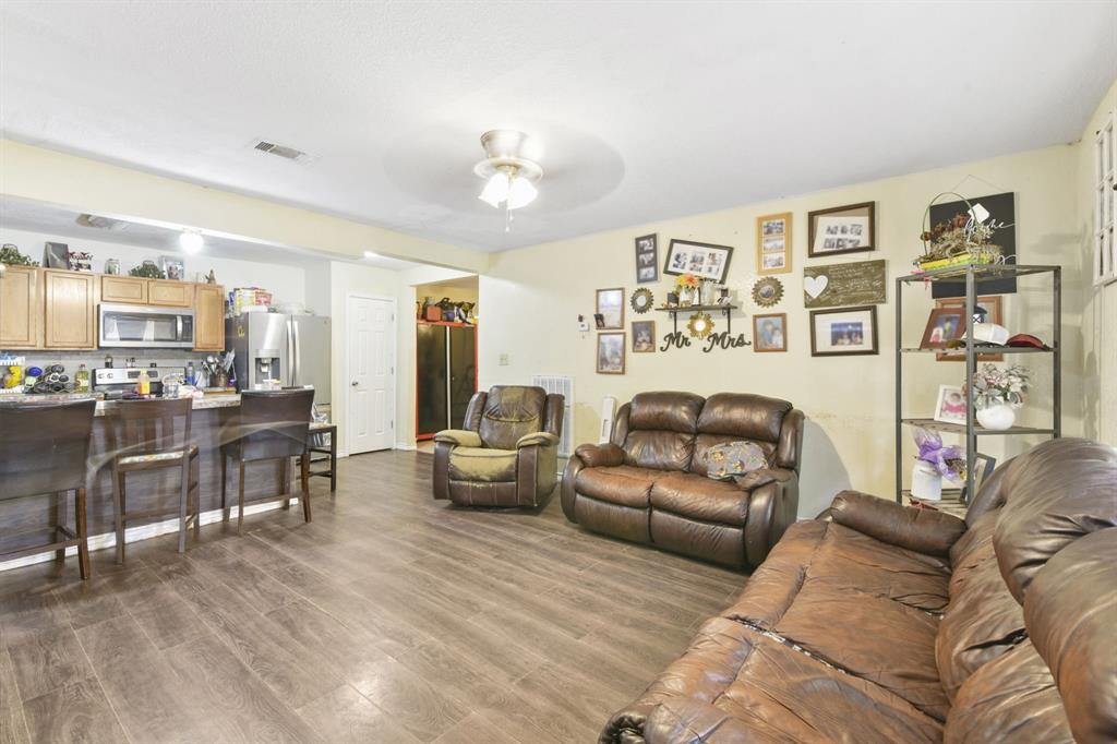 1732 Lynn Lane