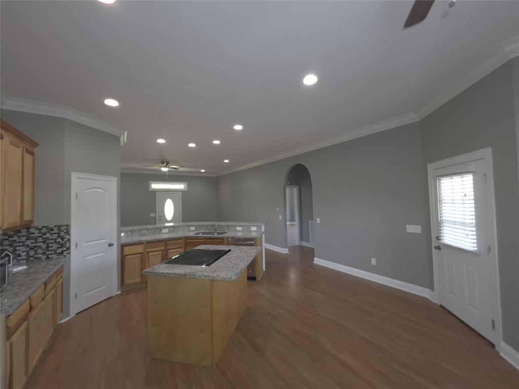 4324 Holstein Drive, Cleveland, Texas image 8