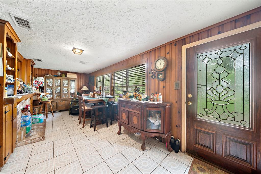 8209 Western Drive, Houston, Texas image 5