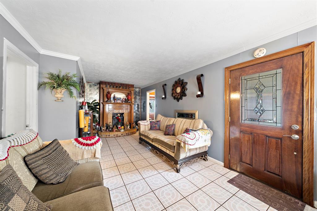 8209 Western Drive, Houston, Texas image 7