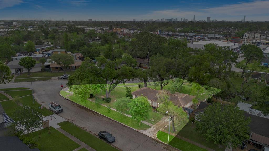8209 Western Drive, Houston, Texas image 17