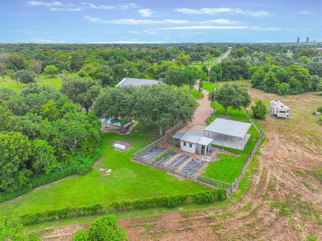 Hitchcock, Texas 77563, United States, 4 Bedrooms Bedrooms, ,4 BathroomsBathrooms,Residential,Active,181490