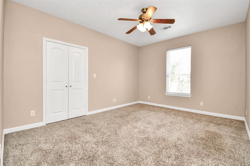 1019 N Country Club Drive, La Porte, Texas image 25
