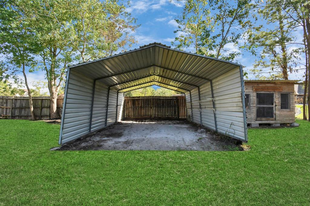 1019 N Country Club Drive, La Porte, Texas image 10