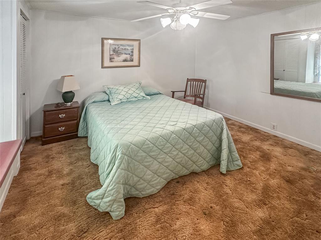 118 N Converse Street, Flatonia, Texas image 8